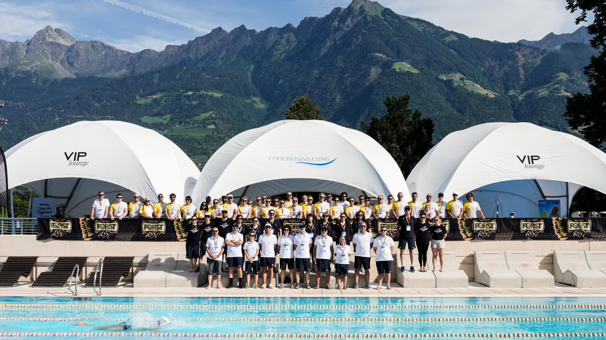 Cool-Swim-Meeting-Angiolini-und-Carib-pr-gen-Jubil-umsausgabe