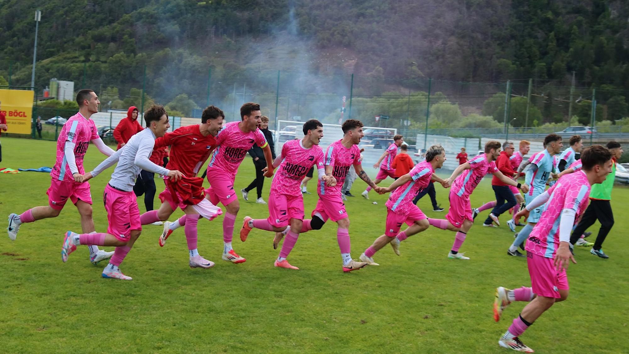 2-Amateurliga-B-Traum-Reaktionen-und-unglaubliche-Oldies