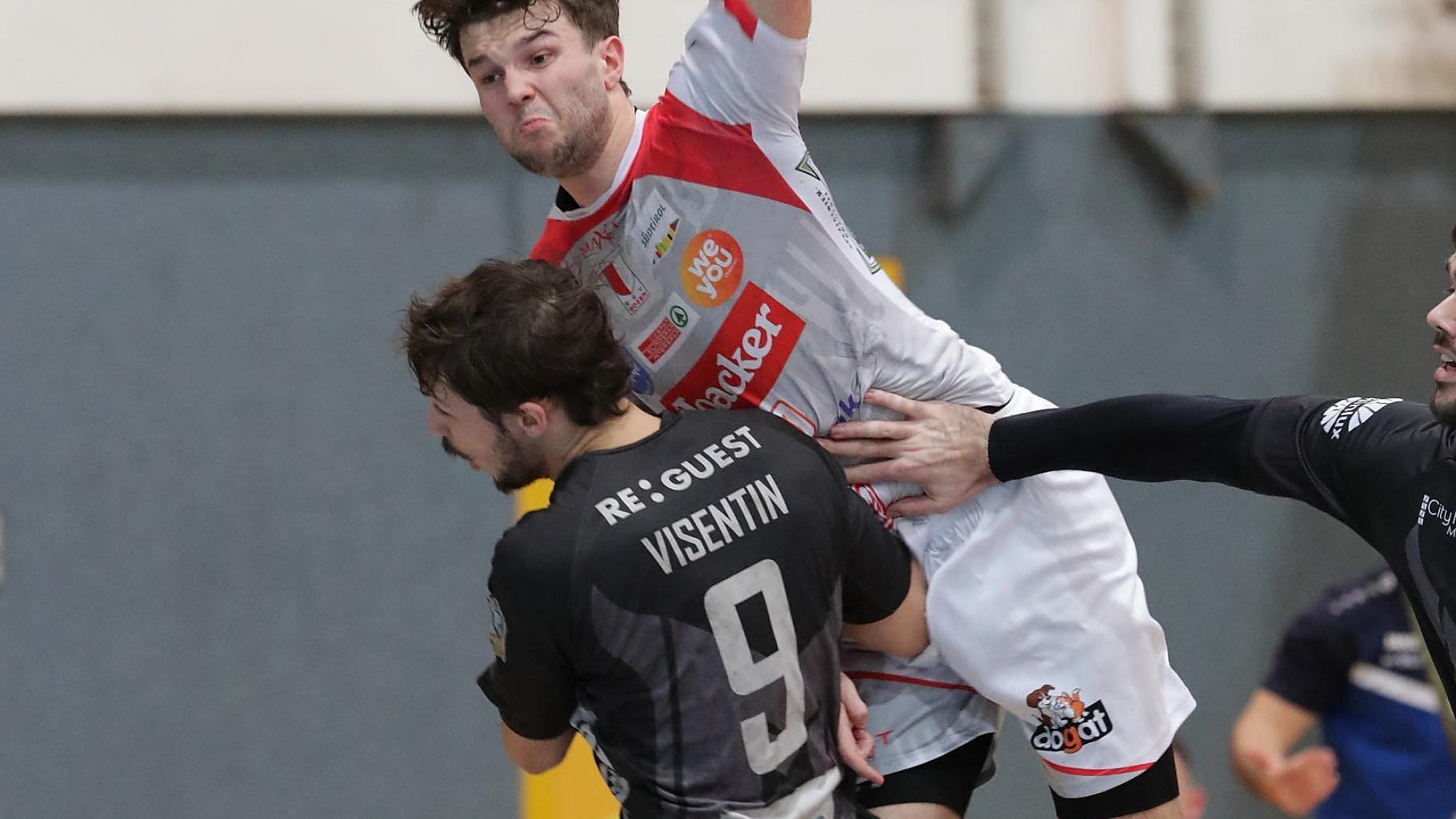 S-dtiroler-Trio-beginnt-zu-Hause