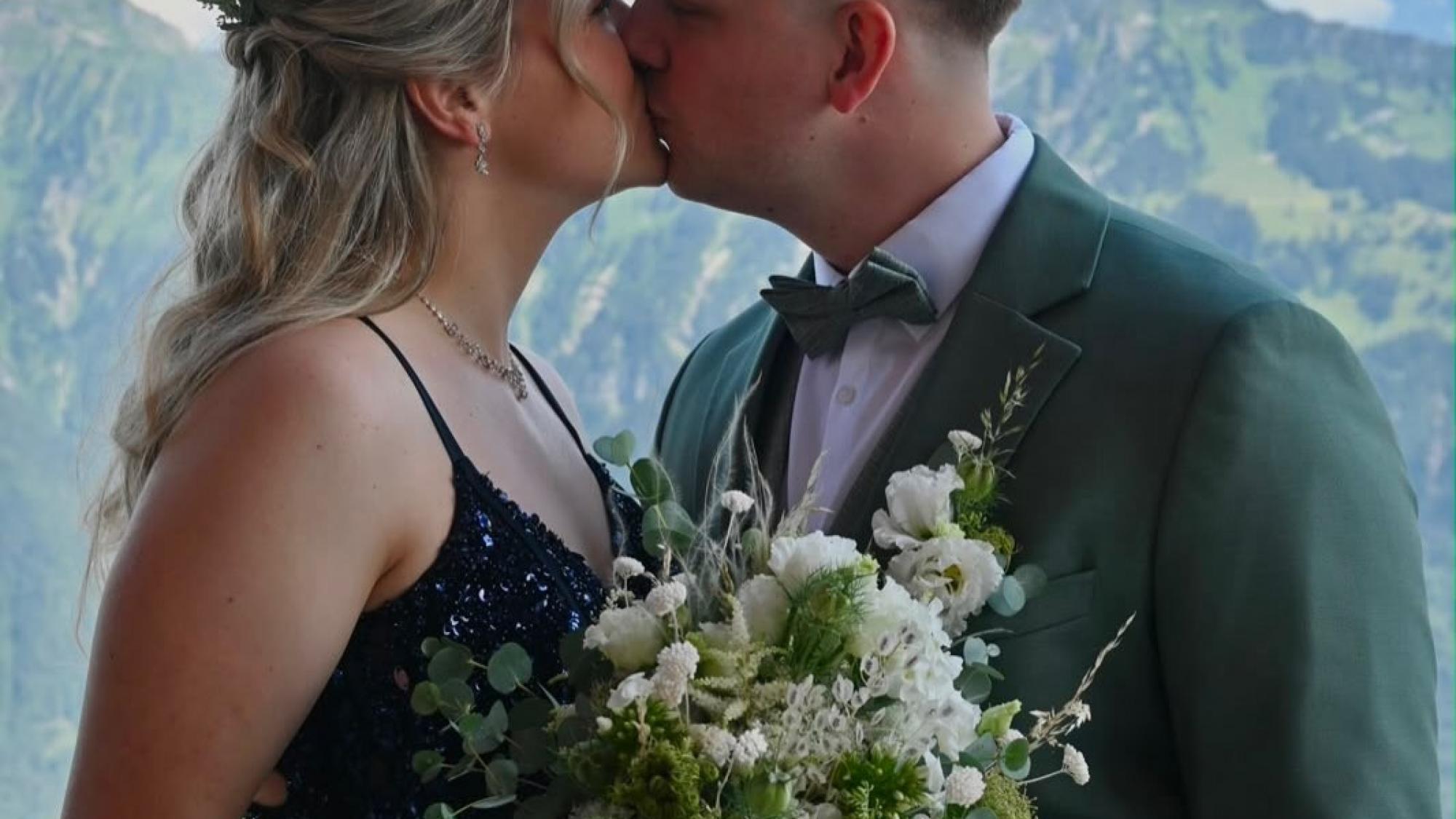 Nach-bewegender-Zeit-Ex-Abfahrerin-hat-geheiratet