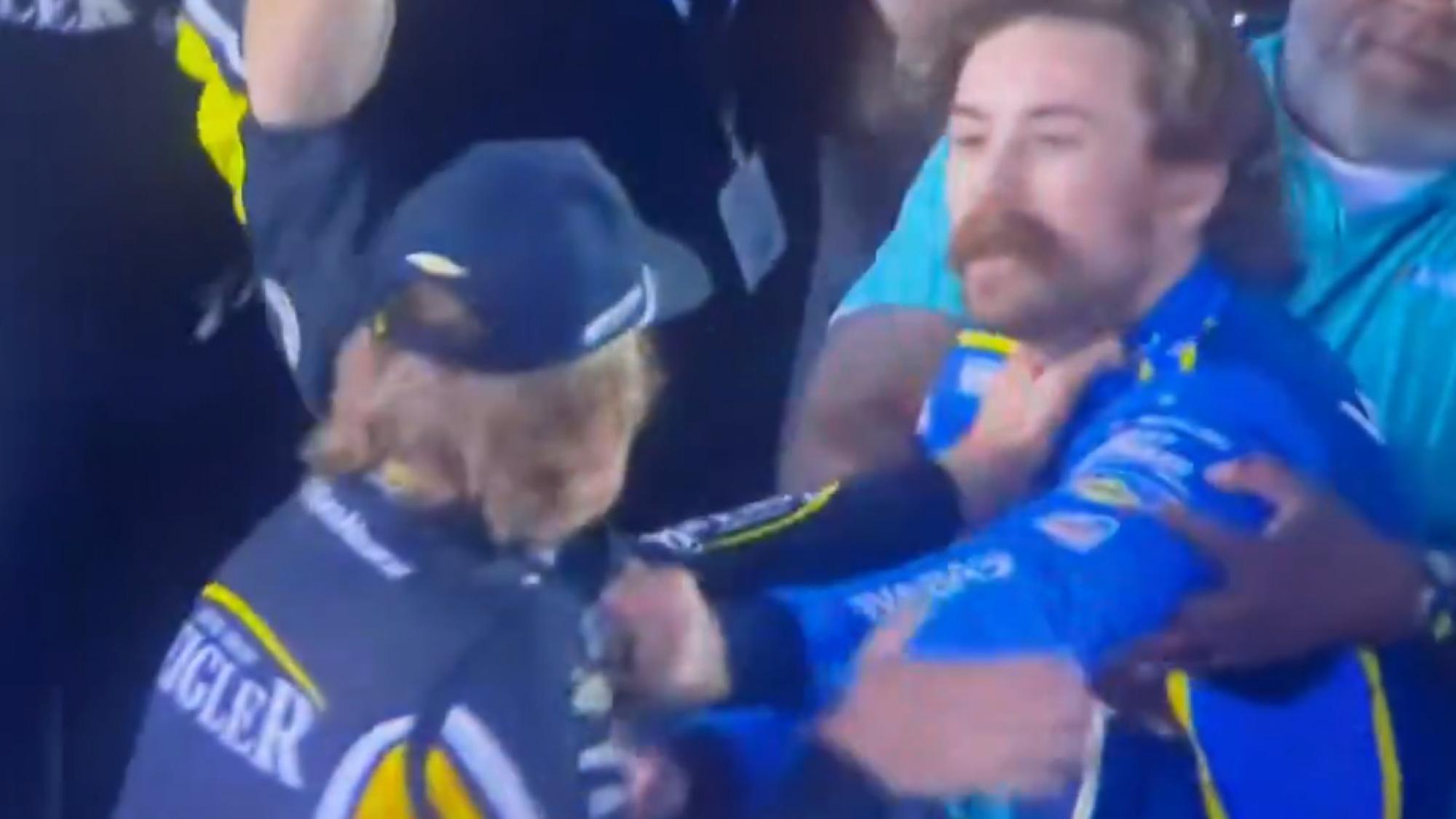 Photo: sportnews.bz NASCAR Drivers Ryan Blaney and Carson Hocevar Brawl After Bristol Crash