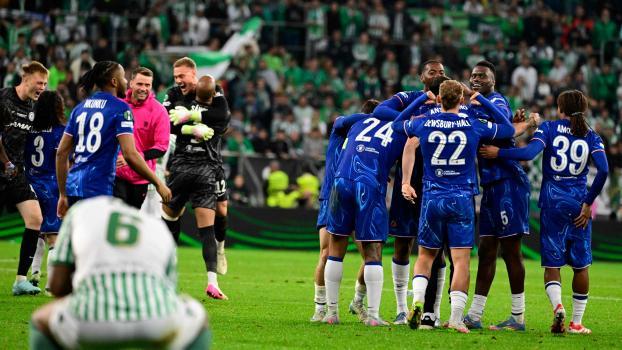 Chelsea FC (in blue) won the Conference League. © APA/afp / JOHN MACDOUGALL
