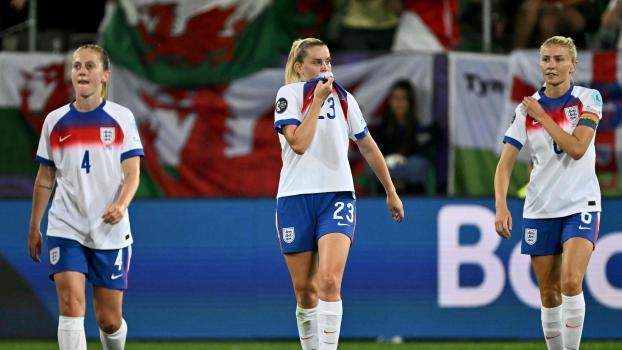 England is also in the quarterfinals. © APA/afp / FABRICE COFFRINI