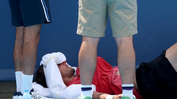 Arthur Rinderknech collapsed. © APA / MATTHEW STOCKMAN
