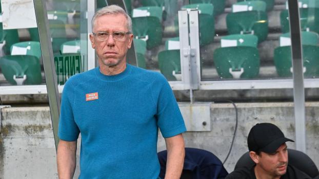 Rapid Vienna coach Peter Stöger. © ANSA / Tibor Illyes