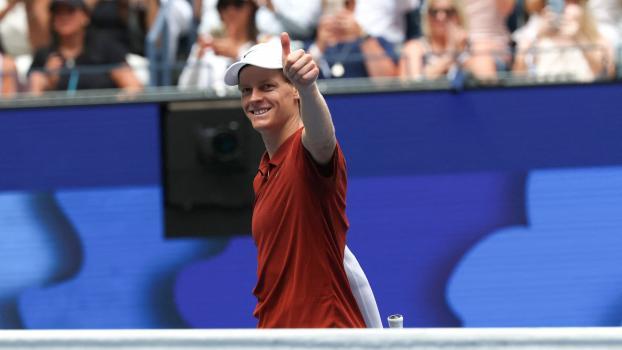 Radiating good cheer: Jannik Sinner. © APA/afp / TIMOTHY A. CLARY