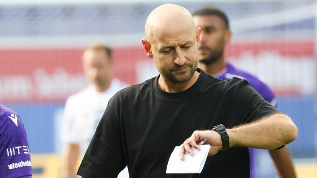 Time's up? Stephan Helm is facing his departure from Austria Wien. © APA / TOBIAS STEINMAURER