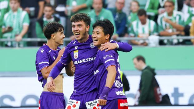 Jubelstimmung bei der Austria. © APA/TOBIAS STEINMAURER / TOBIAS STEINMAURER