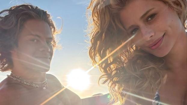 Un nouveau couple glamour.
