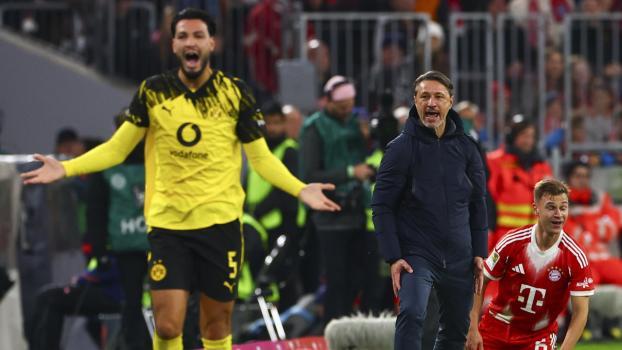 Niko Kovac (right) is under fire. © ANSA / ANNA SZILAGYI