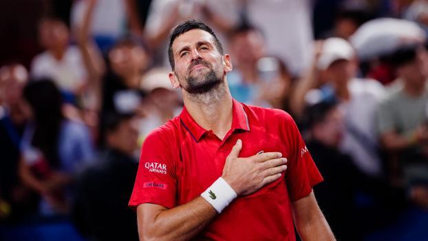 Novak Djokovic passe au tour suivant. © ANSA / ALEX PLAVEVSKI