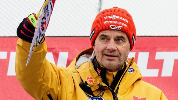 Stefan Horngacher démissionne. © AFP / JENS SCHLUETER