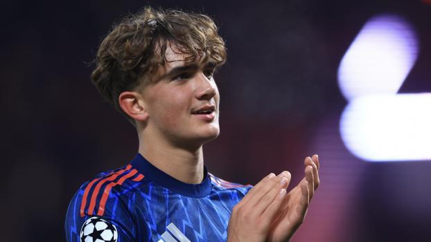 Arsenal's Max Downman set a record: He is the youngest player ever to appear in the Champions League. © ANSA / MARTIN DIVISEK