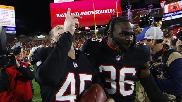 Die Atlanta Falcons feierten einen wilden Sieg. © APA / MIKE EHRMANN