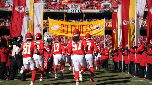The Kansas City Chiefs leave Arrowhead Stadium. © APA / JAMIE SQUIRE