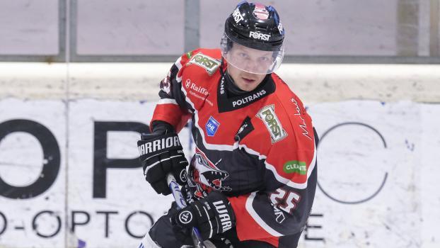 Joonas Alanne leitete die Kalterer Aufholjagd mit einem Doppelpack ein. © Max Pattis