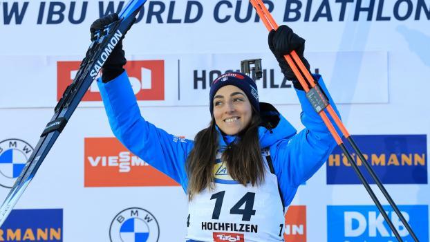 Lisa Vittozzi ist beim Weltcup in Hochfilzen auf die oberste Stufe des Podests zurückgekehrt. © Pierre TEYSSOT