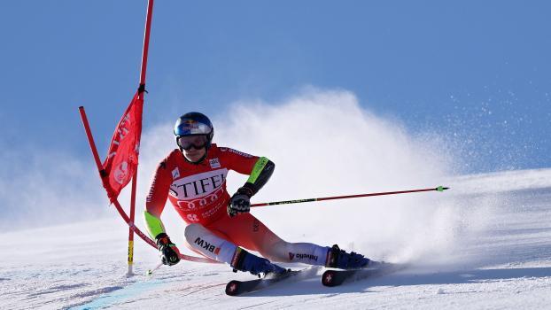 Marco Odermatt gewann zum fünften Mal eine Weltcup-Abfahrt. © APA / CHRISTIAN PETERSEN