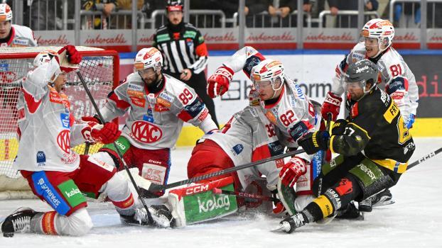 Mikael Frycklund (r.) und der HCP wurden von Klagenfurt zu Fall gebracht. © Iwan Foppa