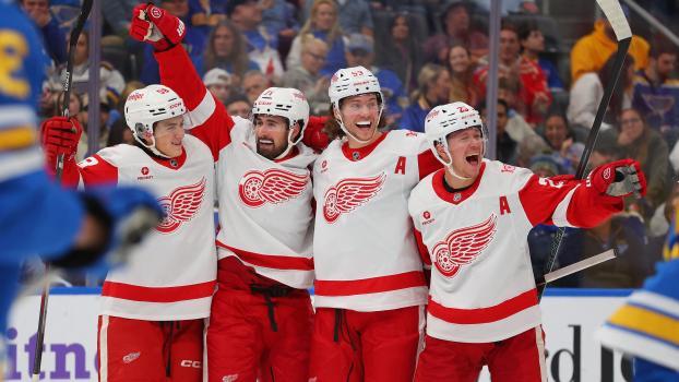 Moritz Seider (second from the right) scored to make it 1-1. © APA / DILIP VISHWANAT
