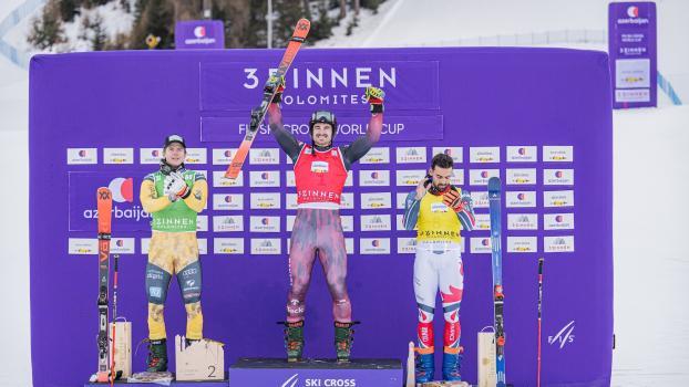 Reece Howden (Bildmitte) ist in Innichen eine Klasse für sich.