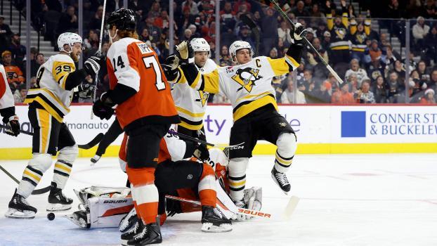 Sidney Crosby (r.) jubelte gegen die Flyers gleich doppelt. © APA / EMILEE CHINN