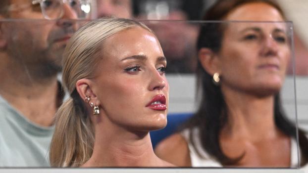 Influencerin Morgan Riddle ist die Frau an der Seite von Taylor Fritz. © ANSA / LUKAS COCH