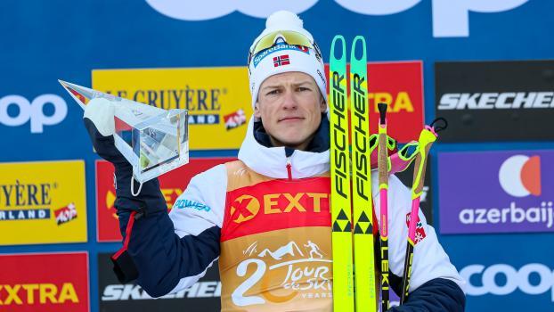Johannes Hoesflot Klaebo a fêté sa cinquième victoire au Tour de Ski. © ANSA / ANDREA SOLERO