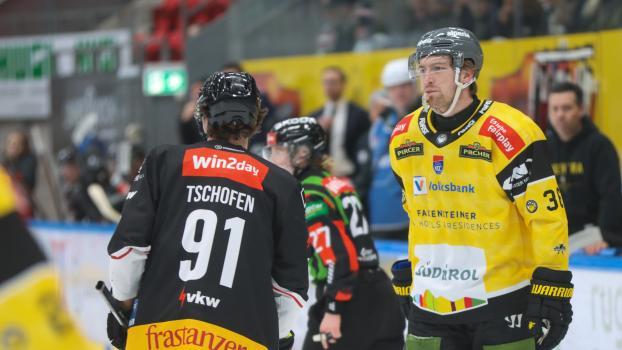 Le HC Pustertal (en jaune) a remporté la victoire contre le Vorarlberg. © Dorner Joe
