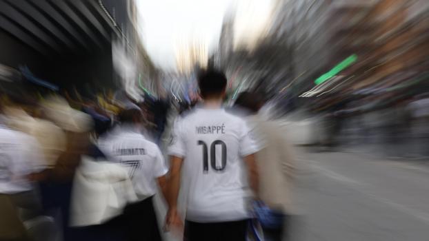 Ein Real-Madrid-Fan wurde rausgeworfen. © ANSA / RODRIGO JIMENEZ