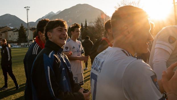 Jung, unbekümmert und voller Elan: Tizian Stecher wird beim FC Obermais immer wichtiger. © Alle Bilder: P. Schwienbacher