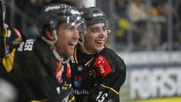Alan Lobis hat gut lachen: Der Pustertal-Crack spielt derzeit stark auf. © Iwan Foppa / HC Pustertal