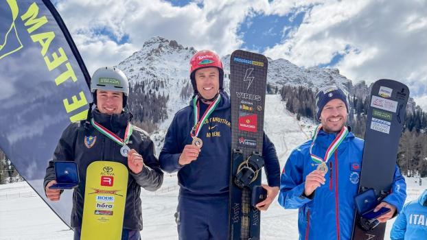 Fischnaller (Mitte) krönte sich zum Italienmeister. © Sportissimus