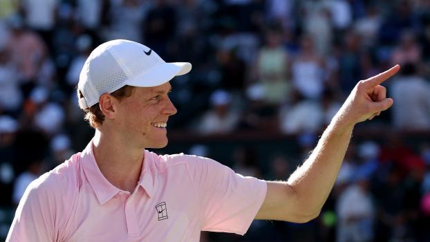 Jannik Sinner hatte sichtlich Spaß. © APA / CLIVE BRUNSKILL