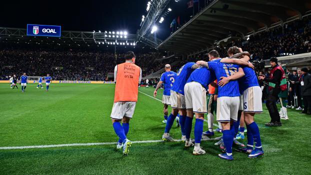 Jubel bei Italien: Die Squadra Azzurra hat Nordirland daheim gschlagen. © ANSA / MICHELE MARAVIGLIA