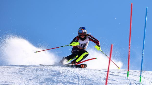 Lara Colturi et ses coéquipières participeront dimanche à une course de slalom à Åre. © ANSA / ANNA SZILAGYI