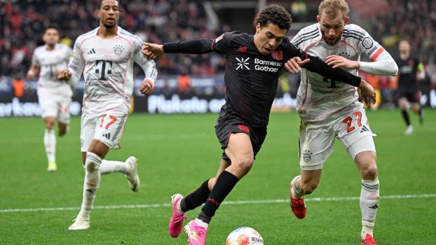 Leverkusen und die Bayern lieferten sich einen offenen Schlagabtausch. © APA/afp / INA FASSBENDER