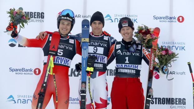 Sandro Manser, Victor Haghighat und Jake Kertesz-Knight sicherten sich die Medaillen im Super-G. © FIS