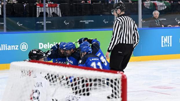 So ausgelassen jubelten die Azzurri. © Masi-GMT CIP