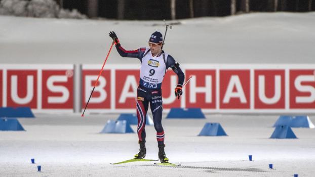 Sturla Holm Laegreid won the mass start in Kontiolahti. © ANSA / Kimmo Penttinen