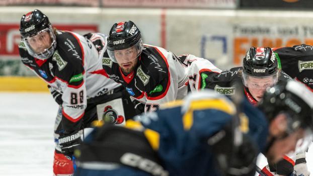 Daniel Erlacher (l.) und Michael Sölva haben das dritte Finalspiel gegen Aosta gewonnen. © Alle Fotos: KSV/M. Sinn