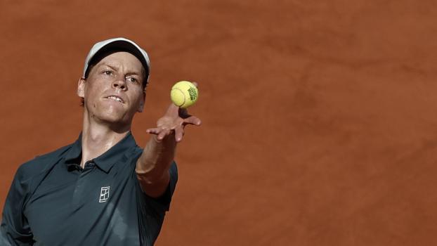 Jannik Sinner will ins Viertelfinale. © ANSA / SERGIO PEREZ