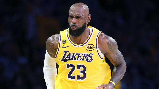 LeBron James zeigte einmal mehr eine starke Leistung. © APA / SEAN M. HAFFEY