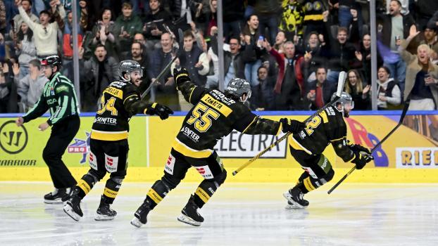 Rok Ticar (rechts) schoss den HC Pustertal ins Finale. © Iwan Foppa / HCP