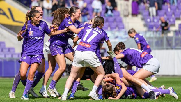 Austria Wien hat einen dramatischen letzten Spieltag hinter sich. © APA / MAX SLOVENCIK