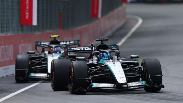 George Russell und Kimi Antonelli lieferten sich ein heikles Duell. © APA / CLIVE MASON