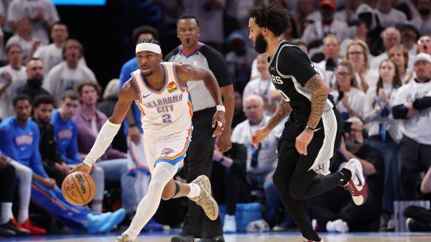 Shai Gilgeous-Alexander kommt mit OKC dem Finale immer näher. © APA / CHRISTIAN PETERSEN