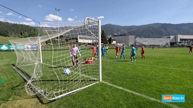 Am letzten Spieltag der Landesliga gab es große Emotionen: Unter anderem den Abschied von Aufstiegstrainer Patrick Fliri in Naturns, den Klassenerhalt von Lana und den Abstieg von Stegen. Beim 4:2 von Schenna in Stegen avancierte Spielertrainer Veit Gögele mit einem Doppelpack zum Matchwinner. Hier die Szenen im Video. © stol