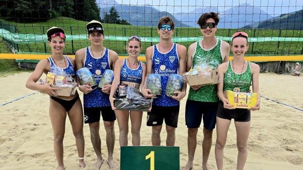 Le podium de la catégorie mixte. © beachcup.it