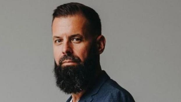 Der HC Mailand hat das Arbeitsverhältnis mit Sportdirektor Viktor Szelig am Mittwoch bekannt gegeben.